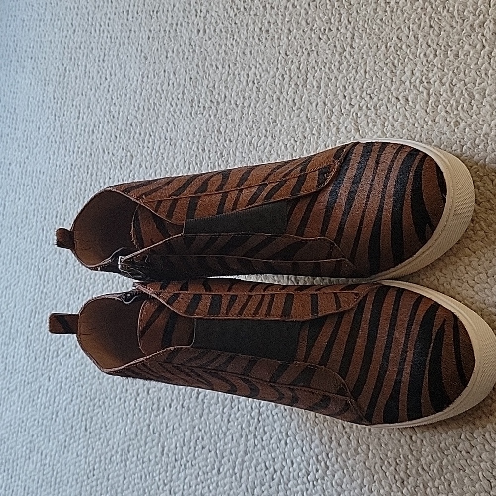 Wedge shoes